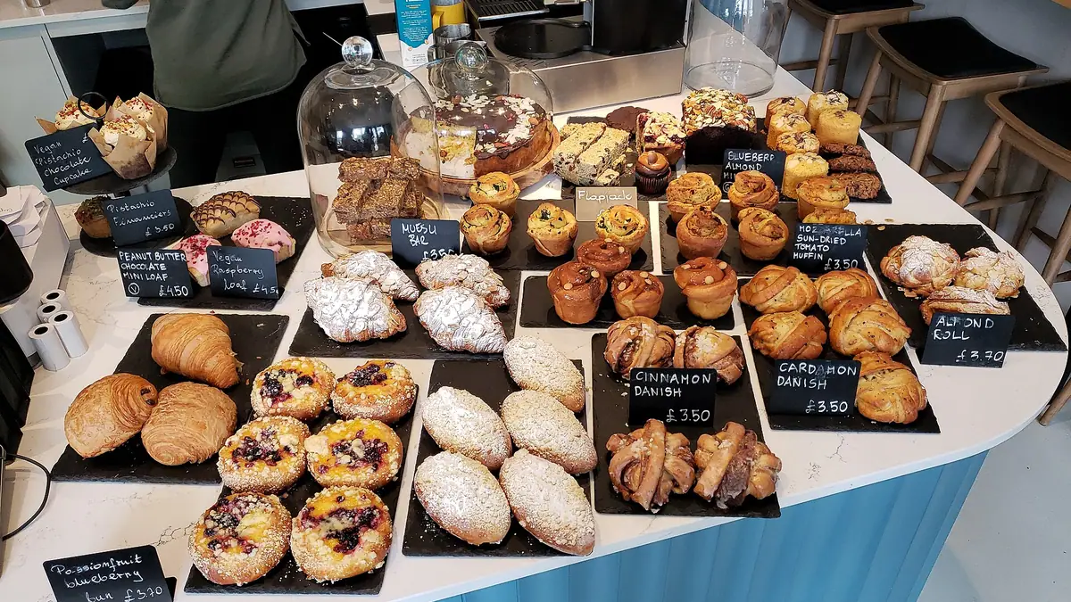 Bennett's Bakery – bakery in Squires Gate, Blackpool